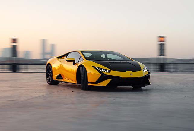 7 12 Rent Lamborghini Dubai