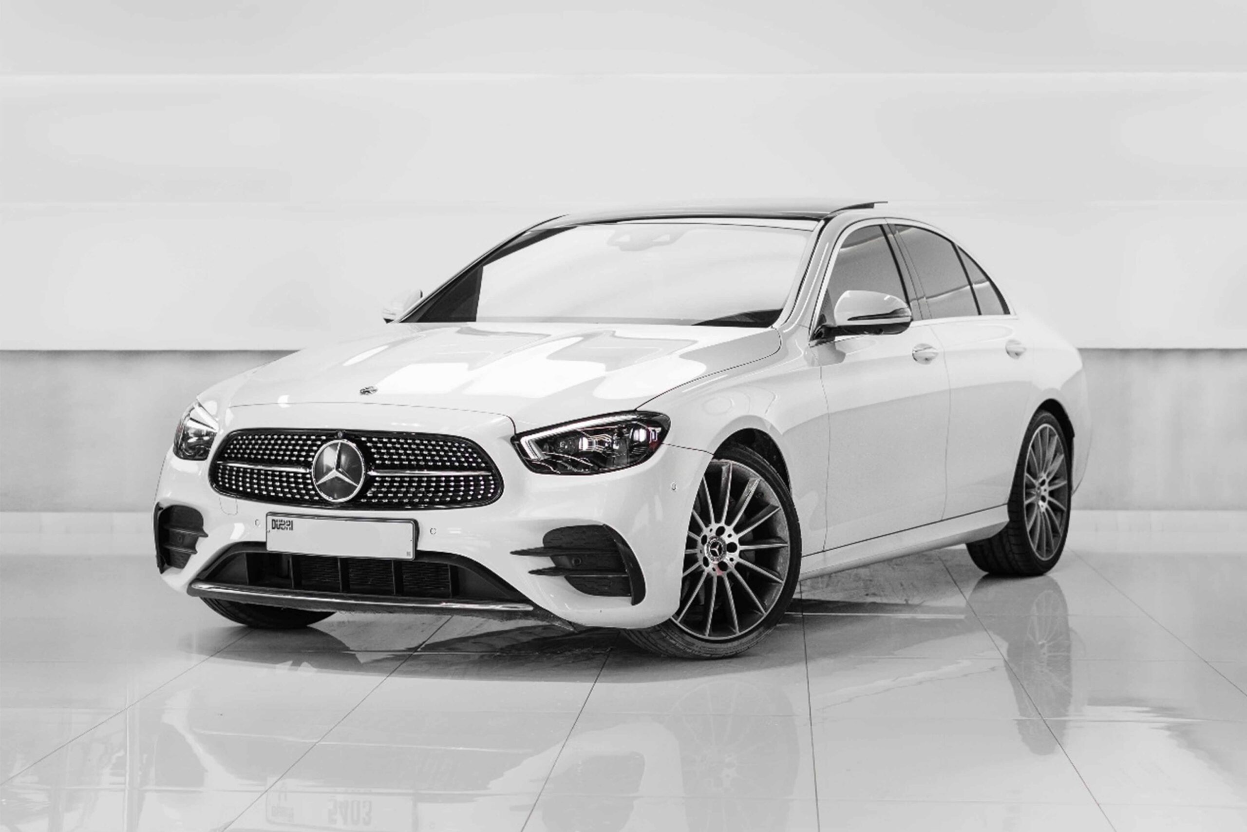 e 300 1 scaled rent economy cars